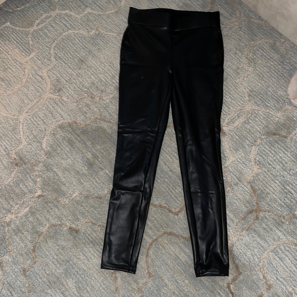 🖤NWT ANN TAYLOR LOFT FAUX LEATHER LEGGINGS SIZE XS🖤